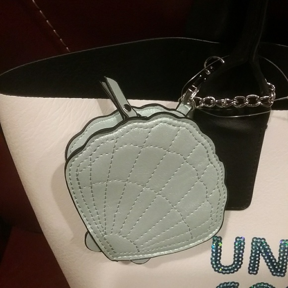 NWT "Under Cover Mermaid" Tote FirmPrice *Last 1 - Picture 2 of 4